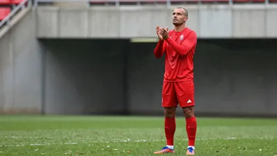 Portadown legend Alfie Stewart has urged so-called 'lunatics' to stay away from Shamrock Park, calling the behaviour a...
